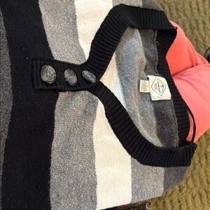 St. John's Bay Black and Gray V-Neck Sweater
